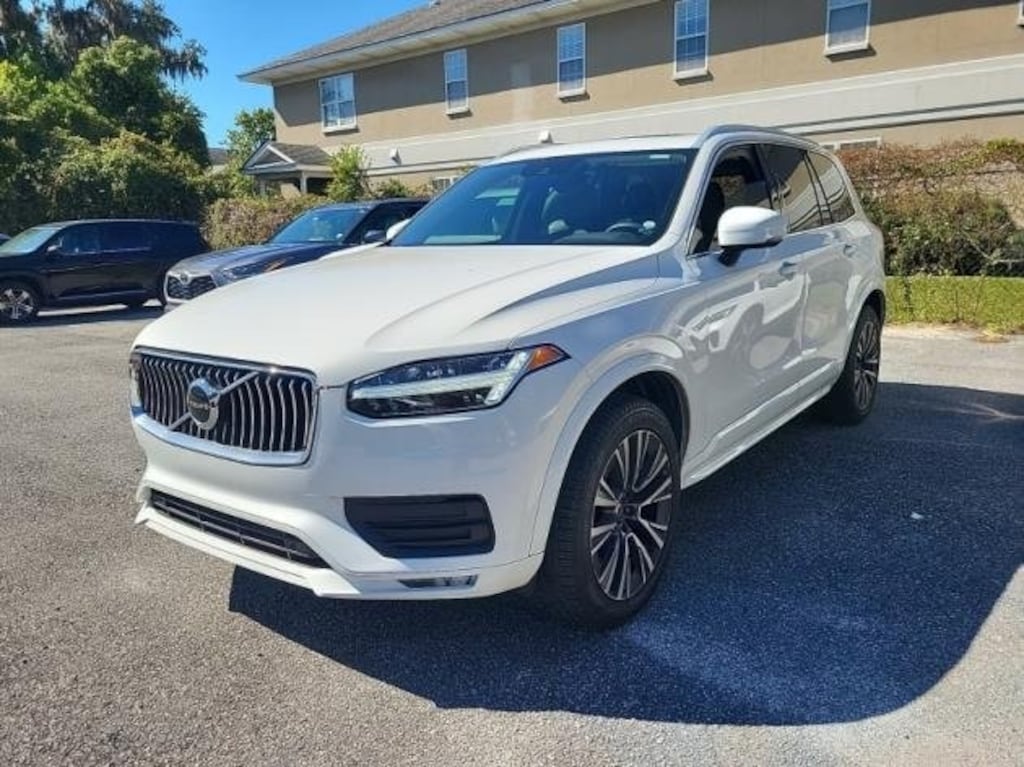 Used 2022 Volvo XC90 T6 AWD Momentum 7 Seater SUV