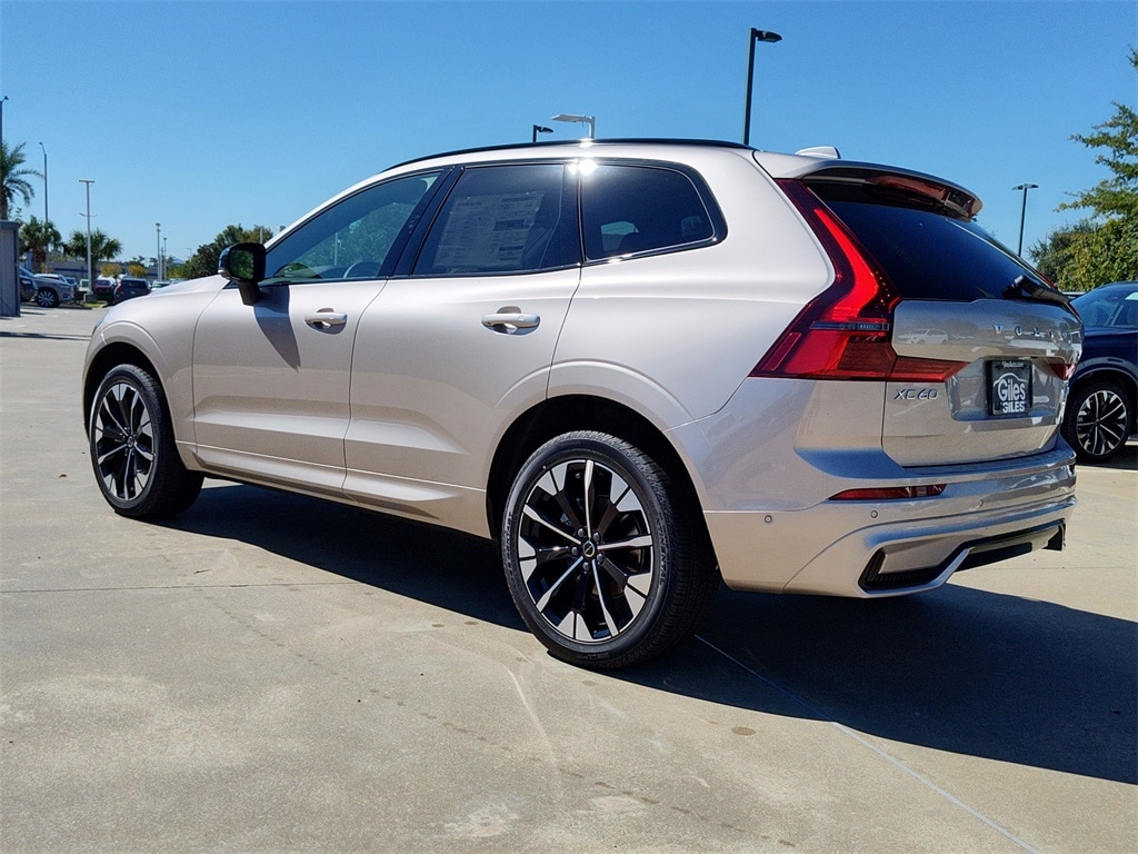 New 2026 Volvo XC60 B5 Plus SUV