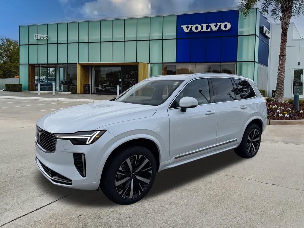 2026 Volvo XC90 Core's photo