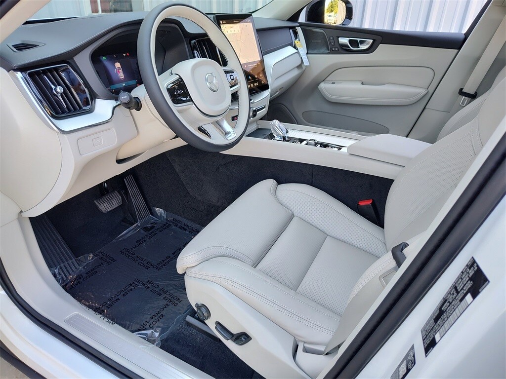 New 2026 Volvo XC60 B5 Ultra SUV