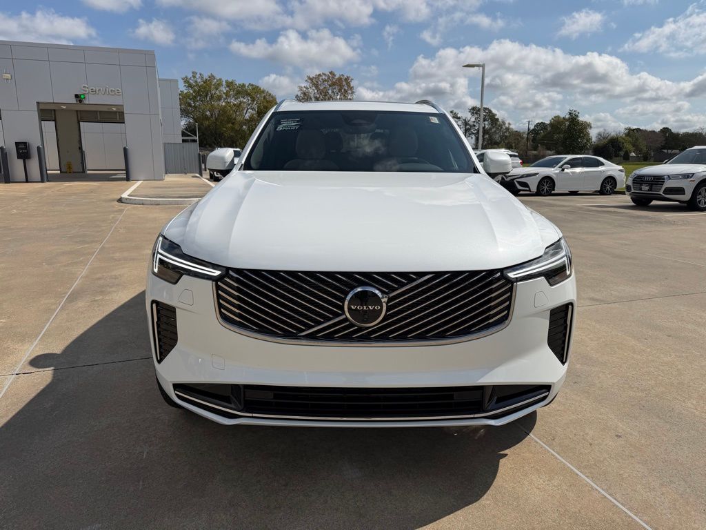 2026 Volvo XC90 Plus - Photo 9