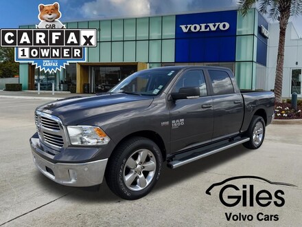2019 Ram 1500 Classic SLT Truck Crew Cab
