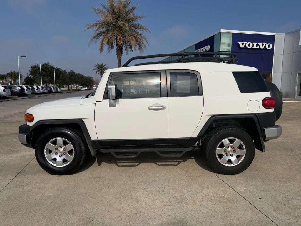 Used 2010 Toyota FJ Cruiser Base with VIN JTEZU4BF5AK009928 for sale in Lafayette, LA