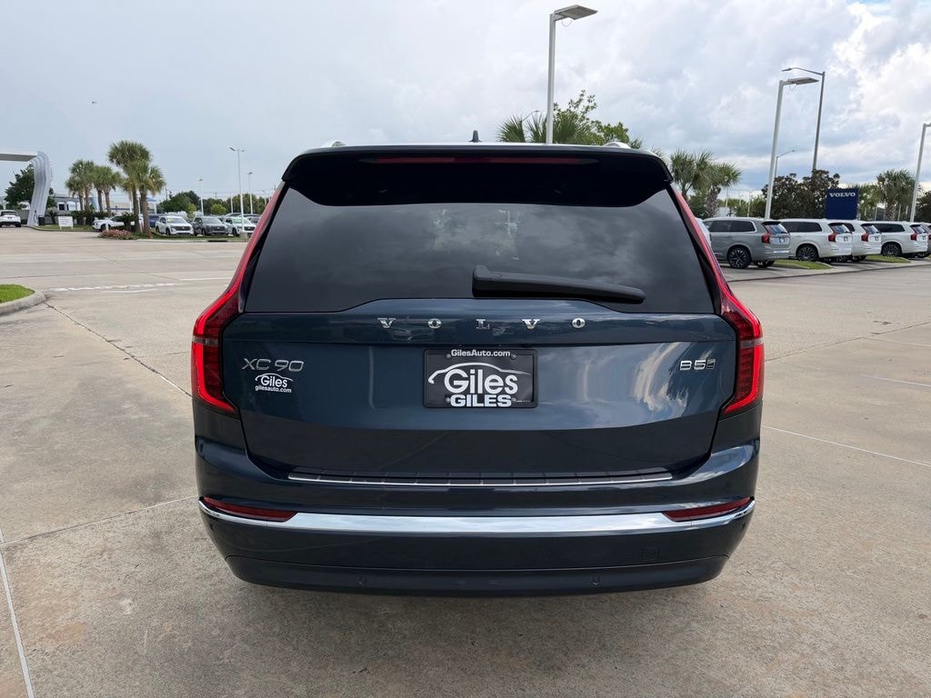 New 2027 Volvo XC90 B5 Core SUV