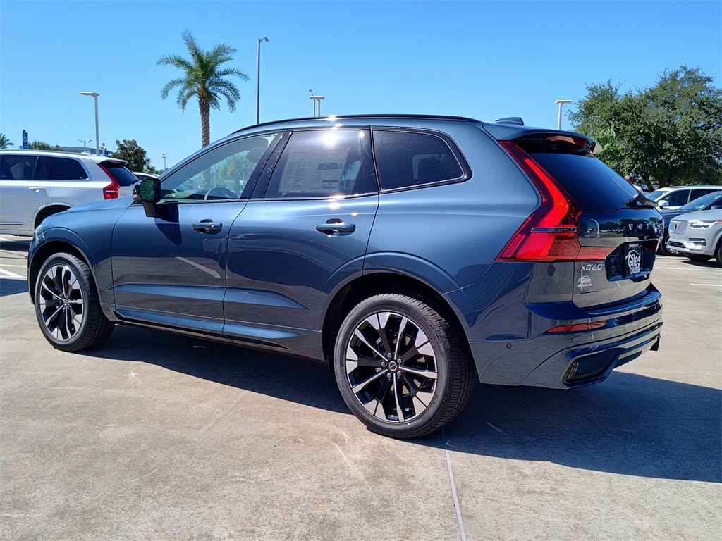 New 2026 Volvo XC60 B5 Plus SUV