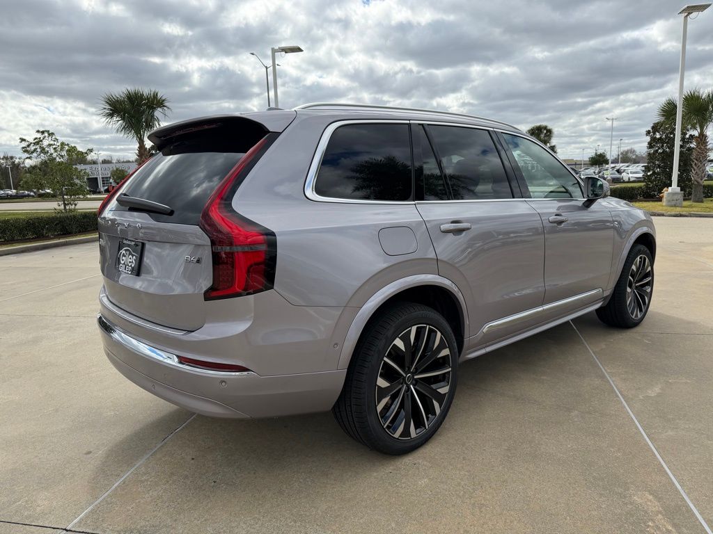 2026 Volvo XC90 Plus - Photo 5