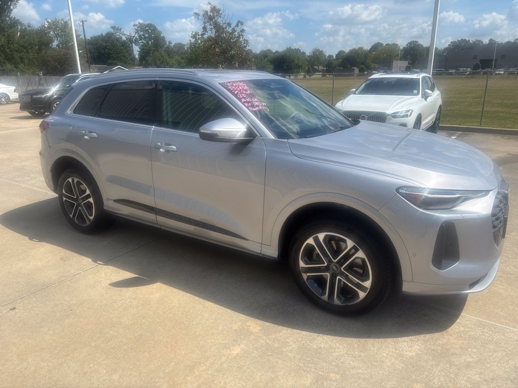 Florett Silver 2025 Audi Q5 SUV / Crossover All-Wheel Drive 7-Speed Automatic