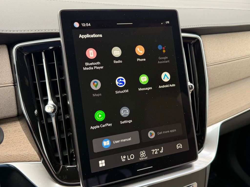 2026 Volvo XC90 Plus - Photo 20