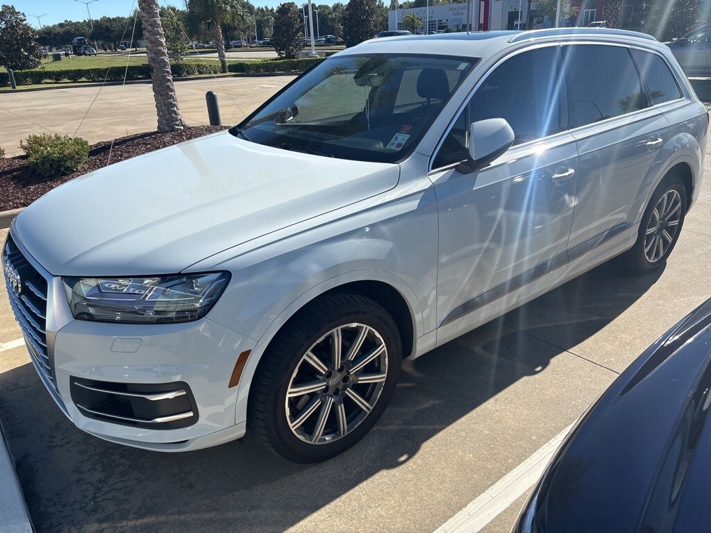 2017 Audi Q7 3.0T Premium photo 3
