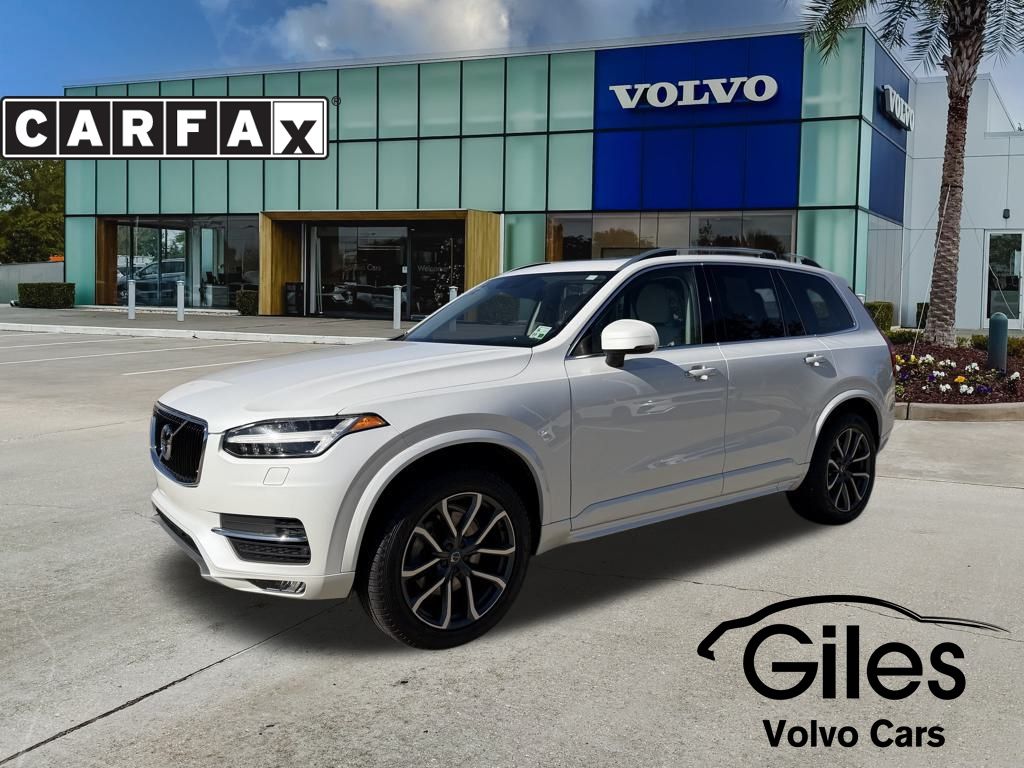 2018 Volvo XC90 Momentum's photo