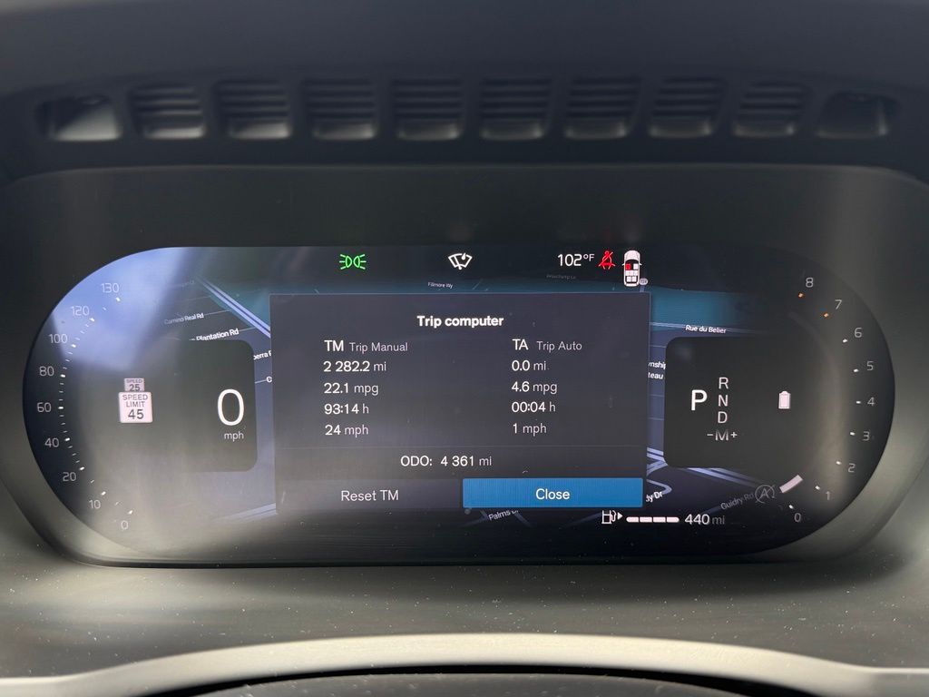 2026 Volvo XC90 Plus - Photo 18