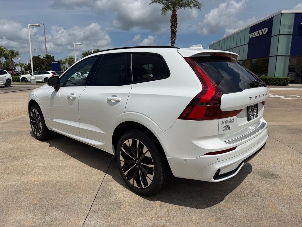 New 2026 Volvo XC60 B5 Plus SUV