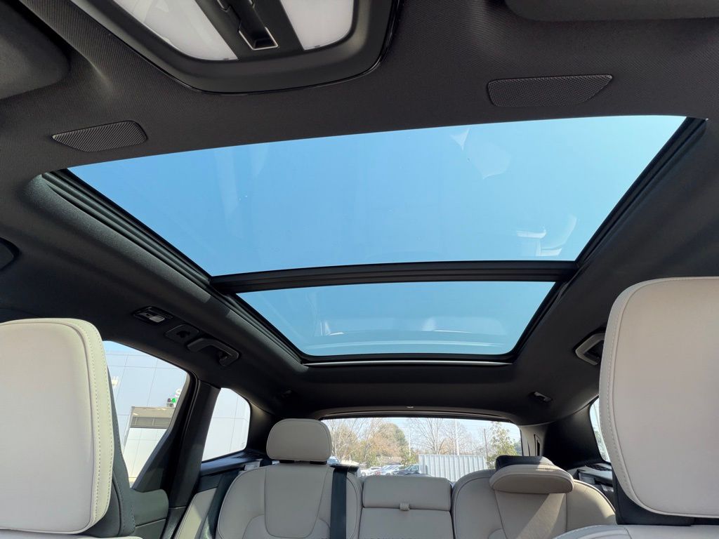 2026 Volvo XC60 Core - Photo 24
