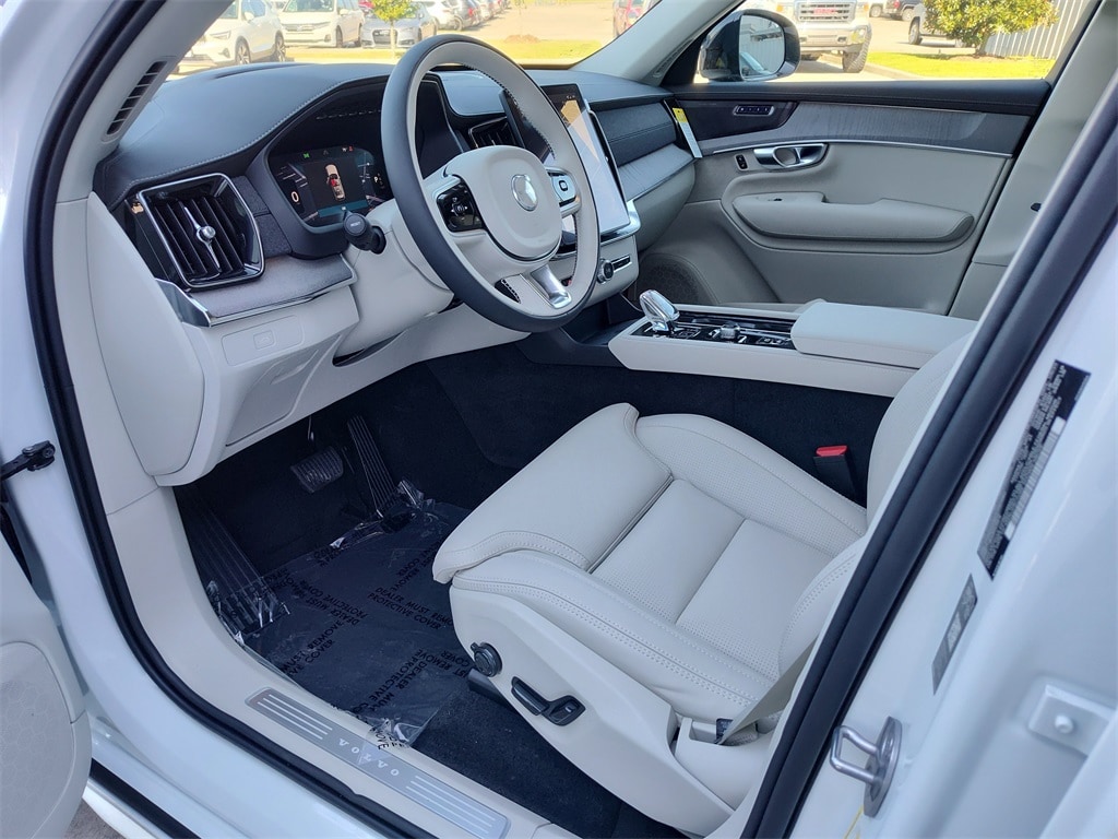 New 2026 Volvo XC90 B6 Ultra Dark Theme 7-Seater SUV