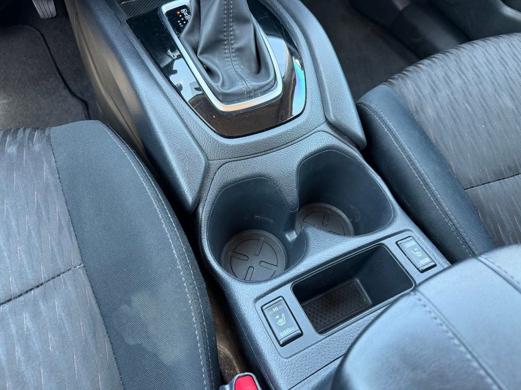2019 Nissan Rogue SV - Photo 15
