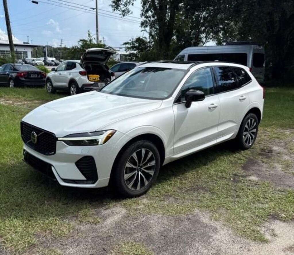 Used 2024 Volvo XC60 B5 Core Dark SUV