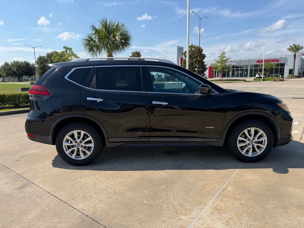 2019 Nissan Rogue SV - Photo 5