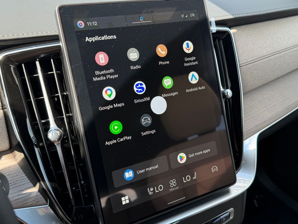 2026 Volvo XC90 Plus - Photo 20
