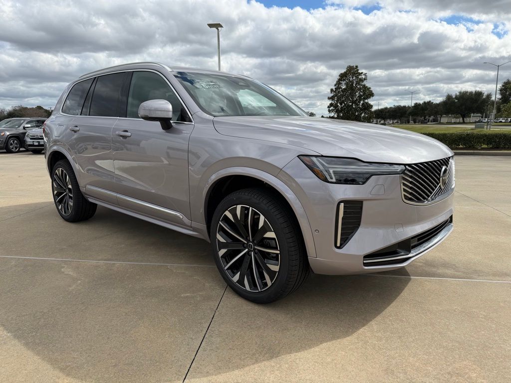 2026 Volvo XC90 Plus - Photo 7