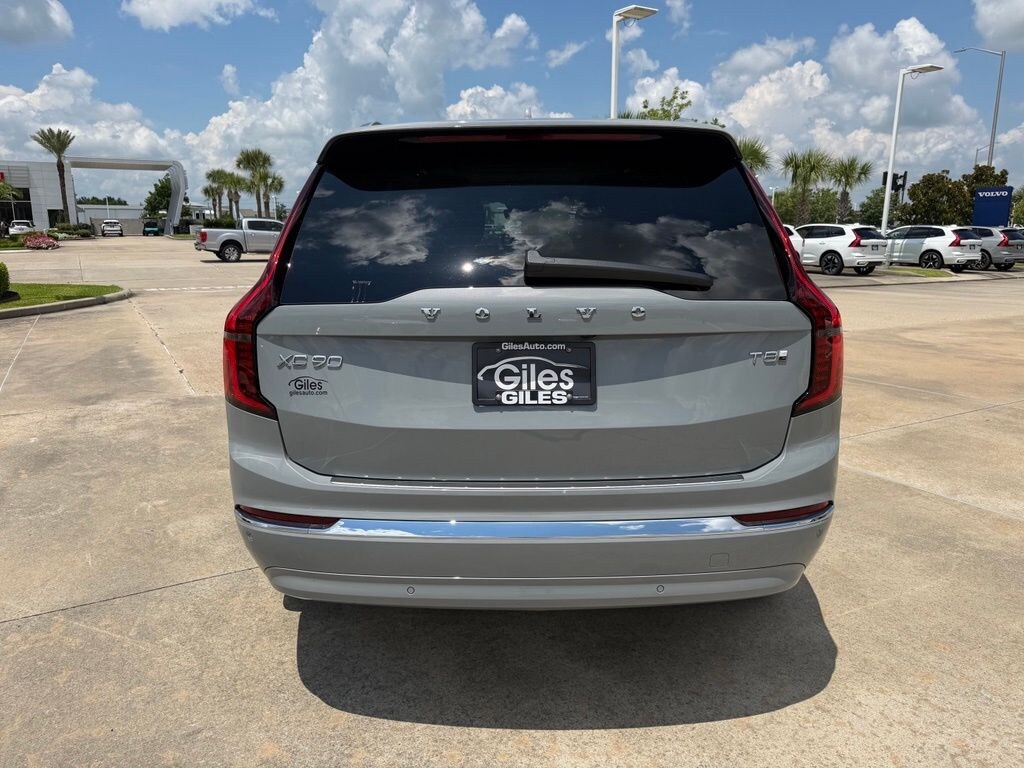 New 2026 Volvo XC90 plug-in hybrid T8 Plus 7-Seater SUV
