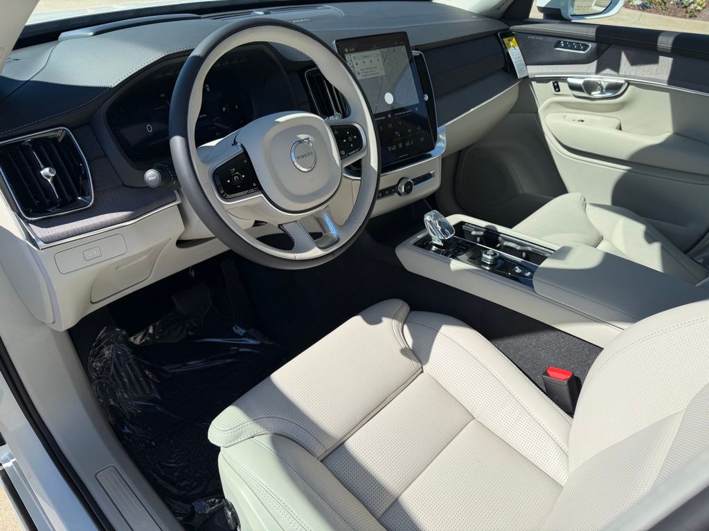 2026 Volvo XC90 Ultra - Photo 12