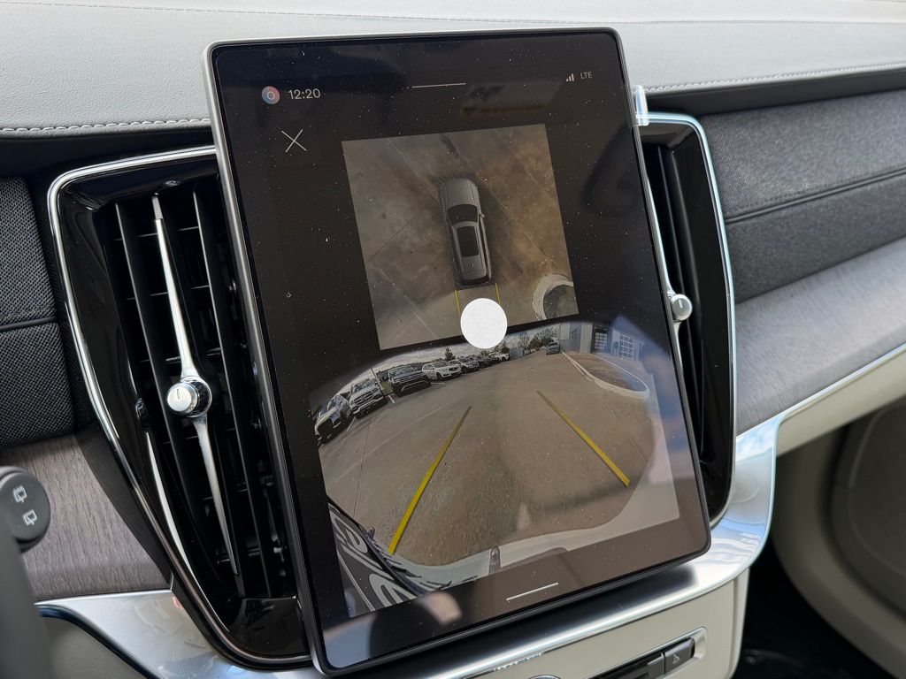 2026 Volvo XC90 Ultra - Photo 21