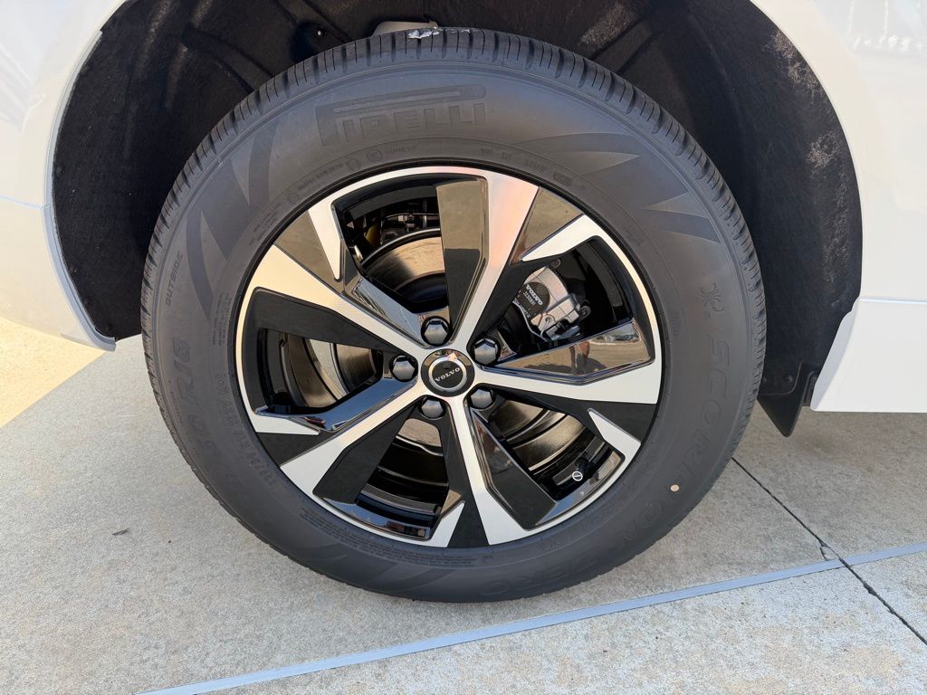 2026 Volvo XC60 Core - Photo 10