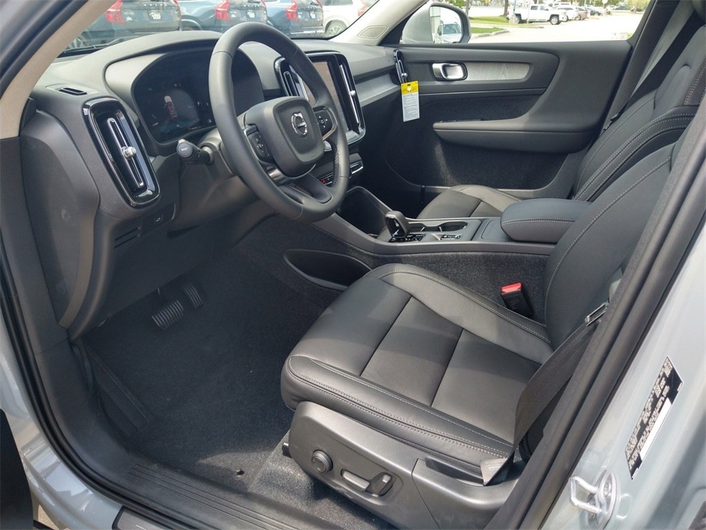 Used 2024 Volvo XC40 Core with VIN YV4L12UK7R2224463 for sale in Lafayette, LA