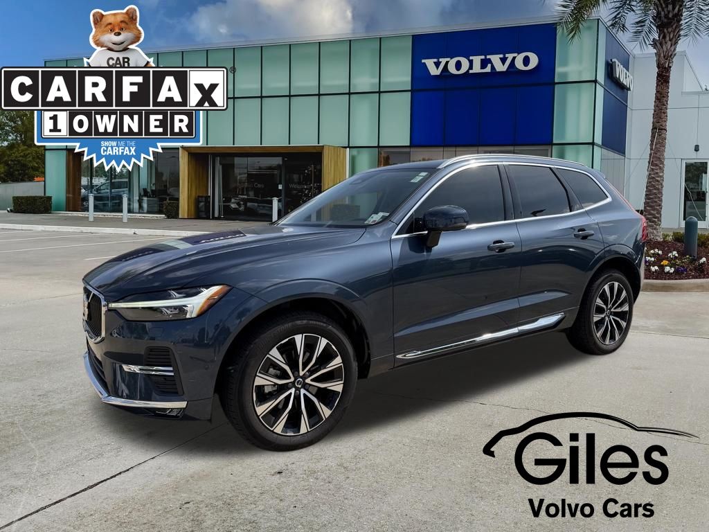 2023 Volvo XC60 B5 Plus Bright Theme AWD's photo