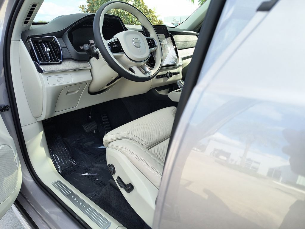 New 2026 Volvo XC90 B6 Ultra Dark Theme 7-Seater SUV