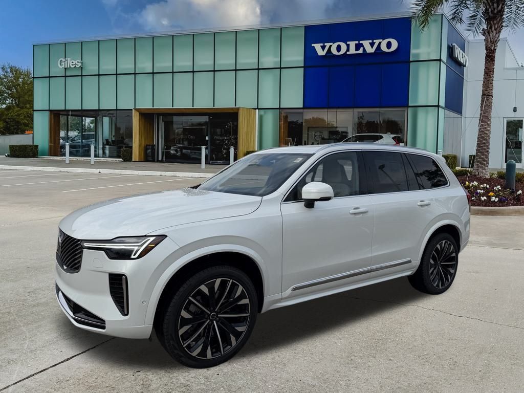 2026 Volvo XC90 Plus's photo