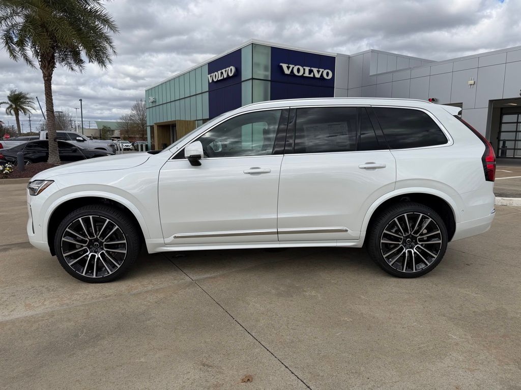 2026 Volvo XC90 Plus - Photo 2