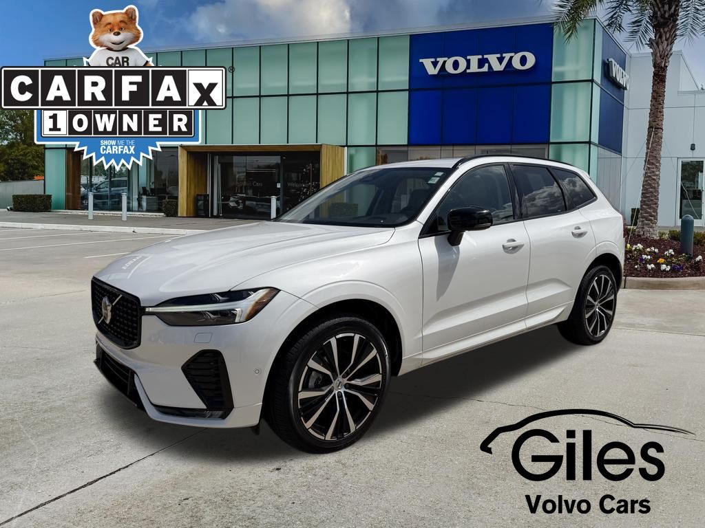 2023 Volvo XC60 B5 Plus Dark Theme AWD's photo