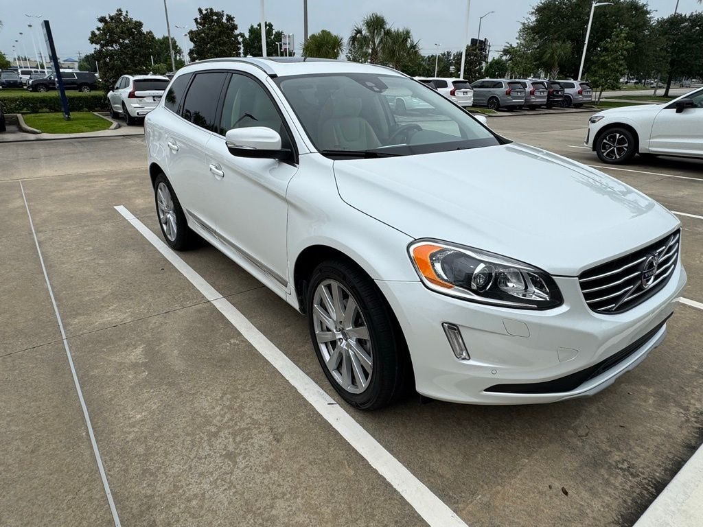Used 2017 Volvo XC60 T5 FWD Inscription SUV