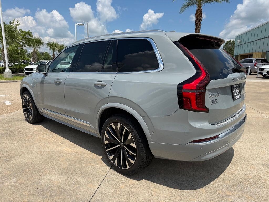 New 2026 Volvo XC90 plug-in hybrid T8 Plus 7-Seater SUV