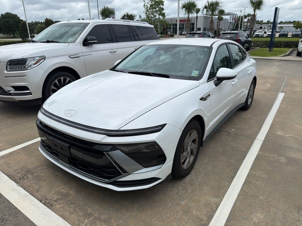Used 2025 Hyundai Sonata SE Sedan