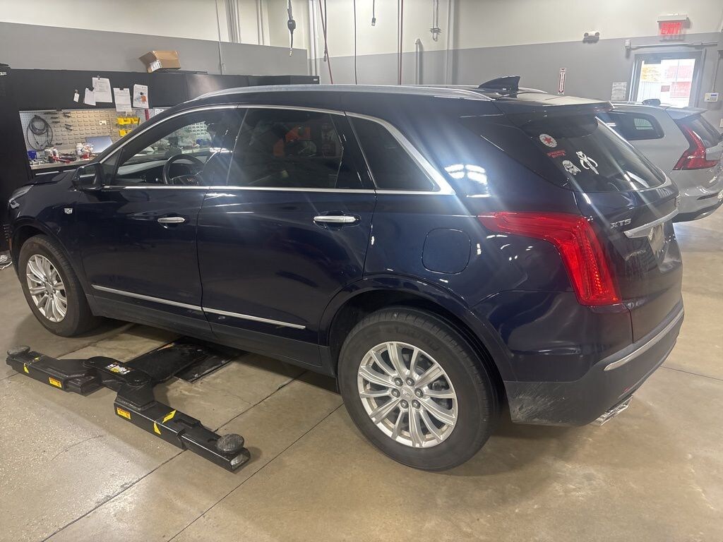 Used 2017 CADILLAC XT5 SUV