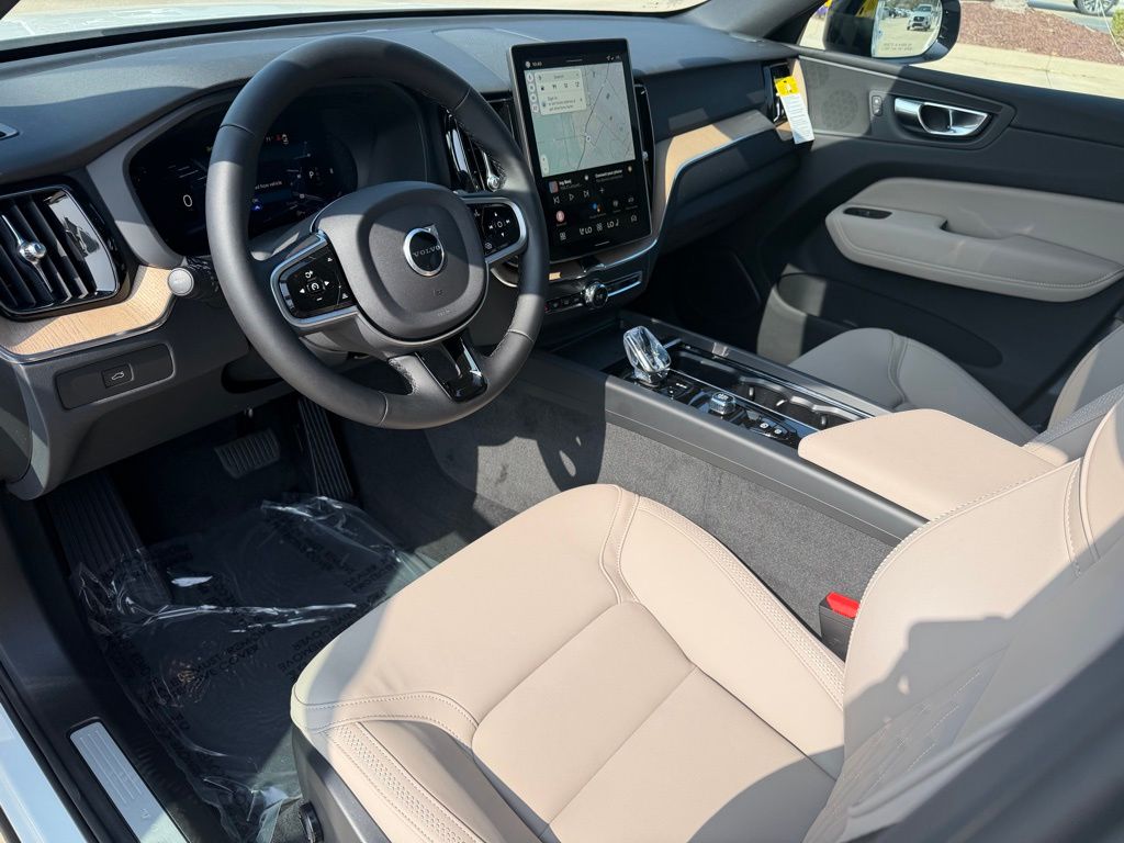 2026 Volvo XC60 Core - Photo 12