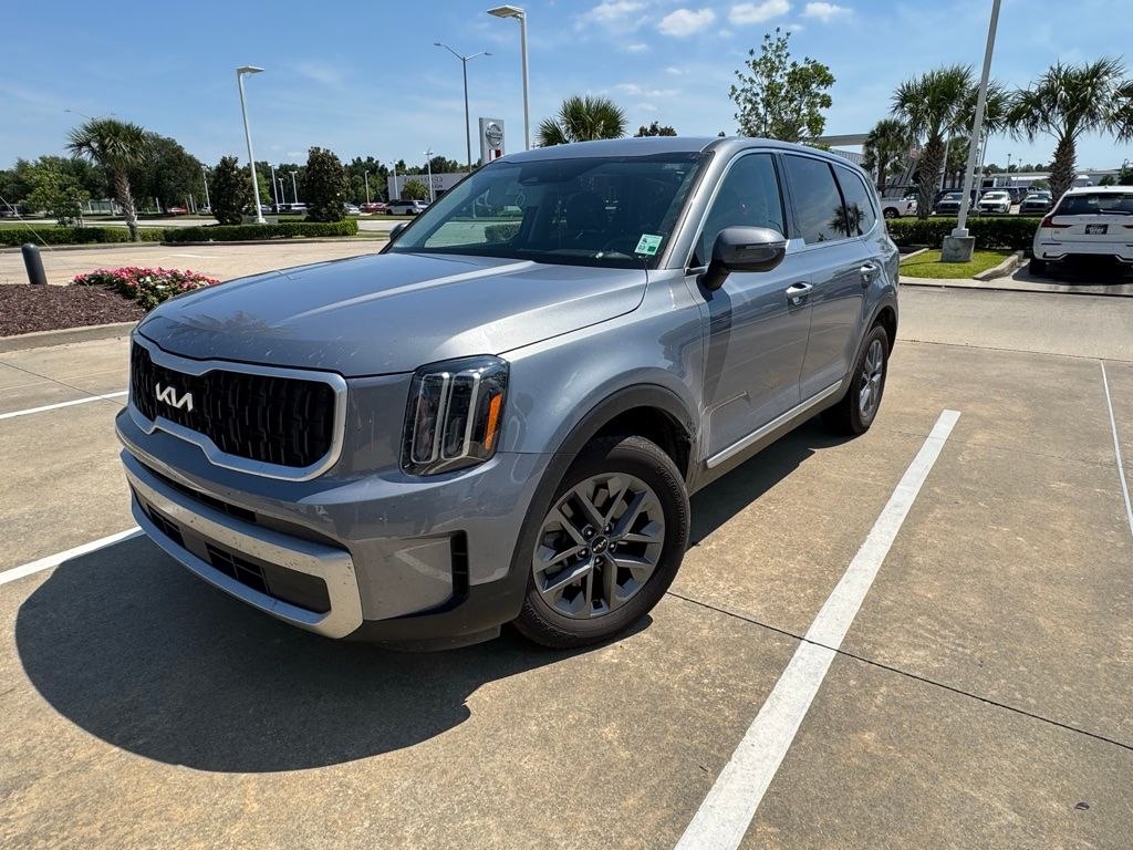2023 Kia Telluride LX FWD's photo