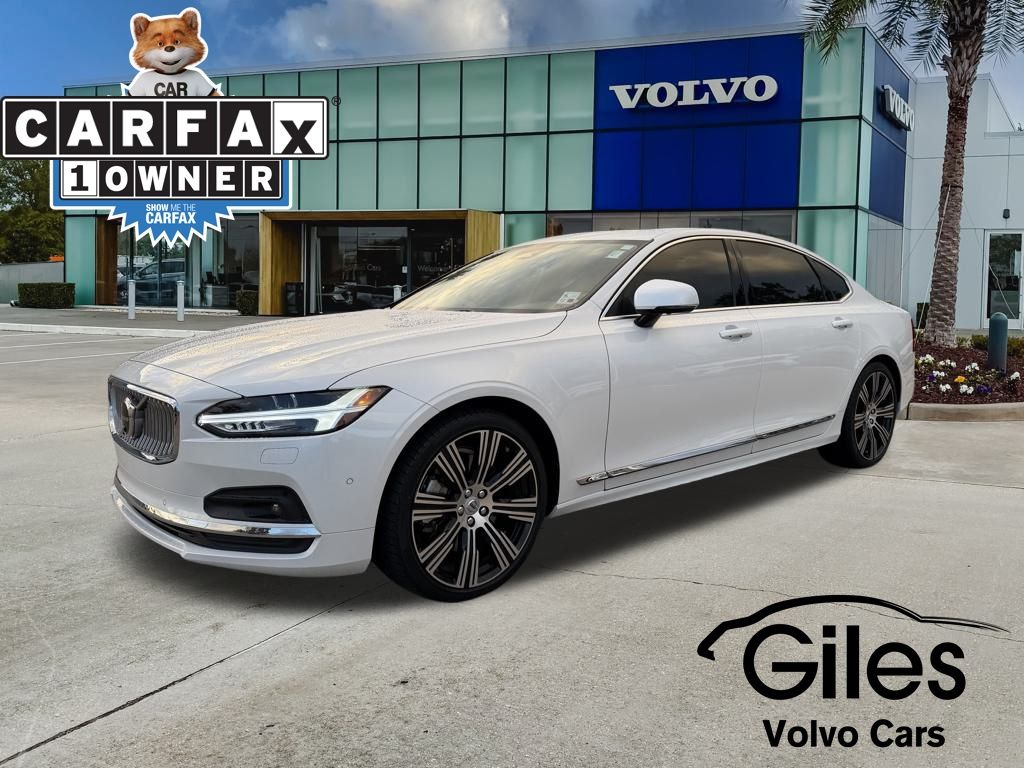 2023 Volvo S90 Ultimate's photo
