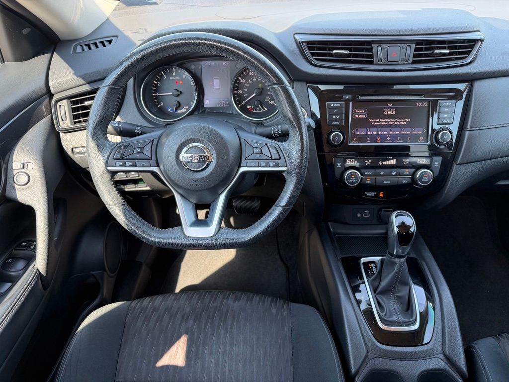 2019 Nissan Rogue SV - Photo 14