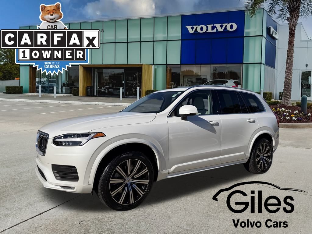 2023 Volvo XC90 Core's photo