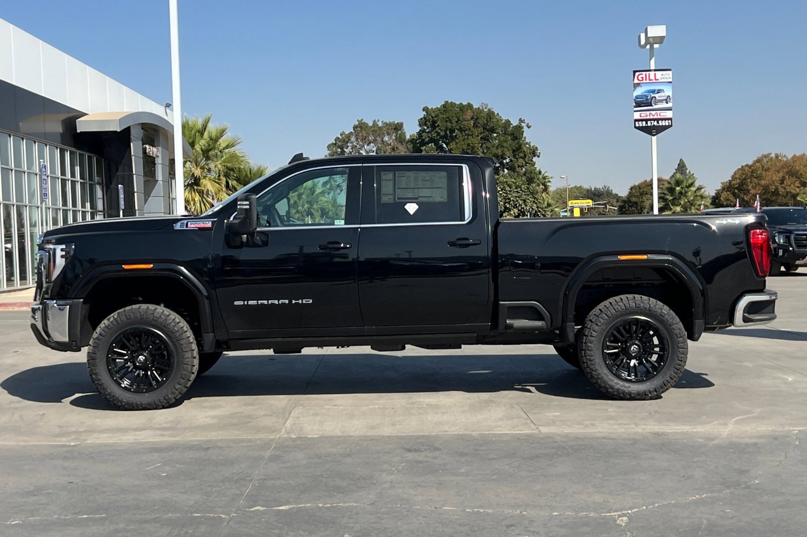 2024 Gmc Sierra 2500 HD SLE photo 3
