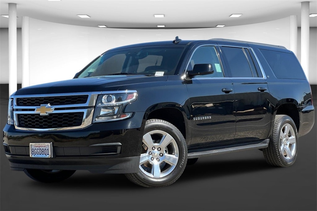 Used 2019 Chevrolet Suburban LT with VIN 1GNSCHKC3KR132407 for sale in Kerman, CA