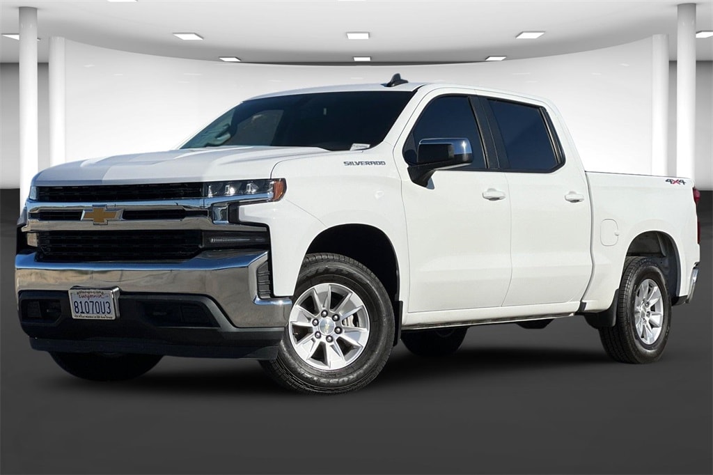 Used 2020 Chevrolet Silverado 1500 LT with VIN 3GCUYDED4LG249995 for sale in Kerman, CA