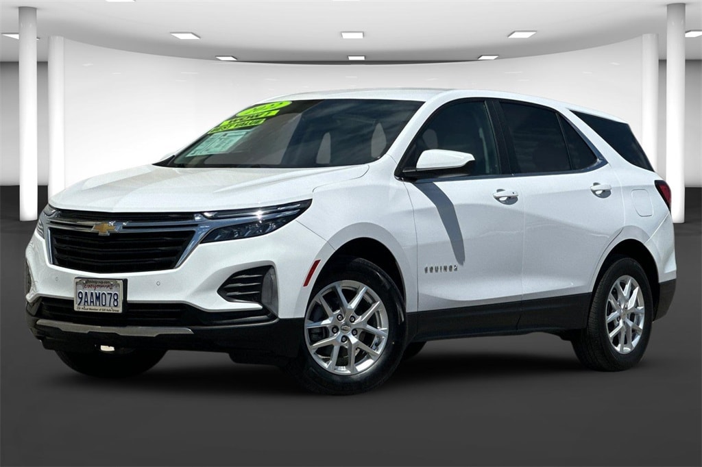 Used 2022 Chevrolet Equinox LT with VIN 3GNAXTEV0NL148995 for sale in Kerman, CA