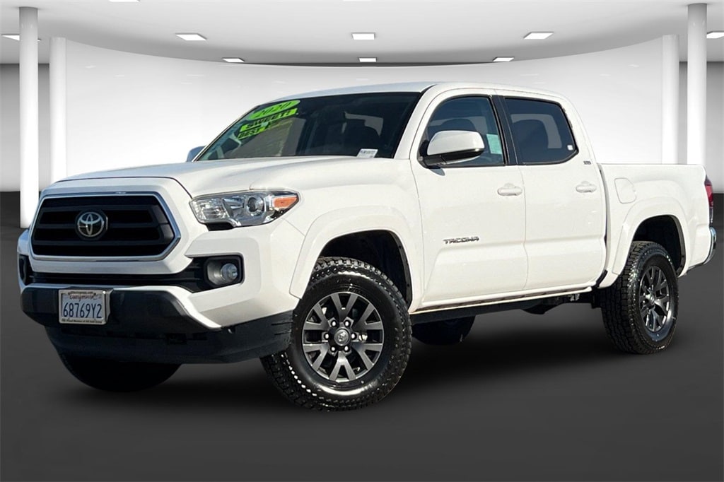 Used 2020 Toyota Tacoma SR5 with VIN 3TMAZ5CN7LM126727 for sale in Kerman, CA