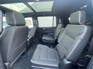 2026 Chevrolet Suburban Premier - Photo 18