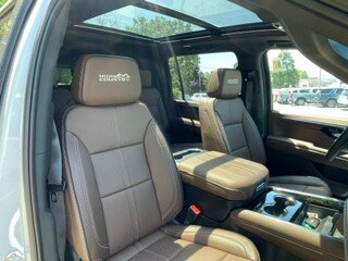 2026 Chevrolet Suburban High Country - Photo 26