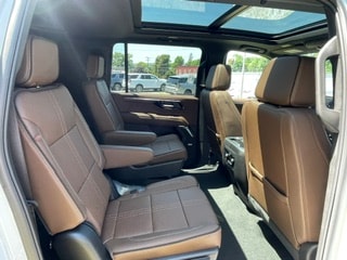 2026 Chevrolet Suburban High Country - Photo 24